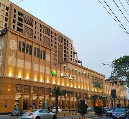 Sunset Luxury Gold Crest Mall Residency Лахор Екстериор снимка