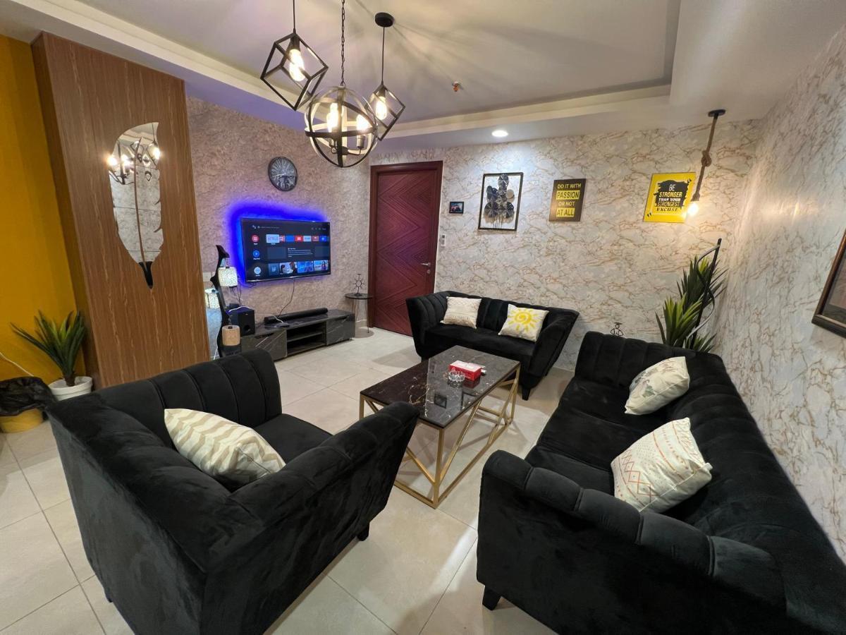 Sunset Luxury Gold Crest Mall Residency Лахор Екстериор снимка