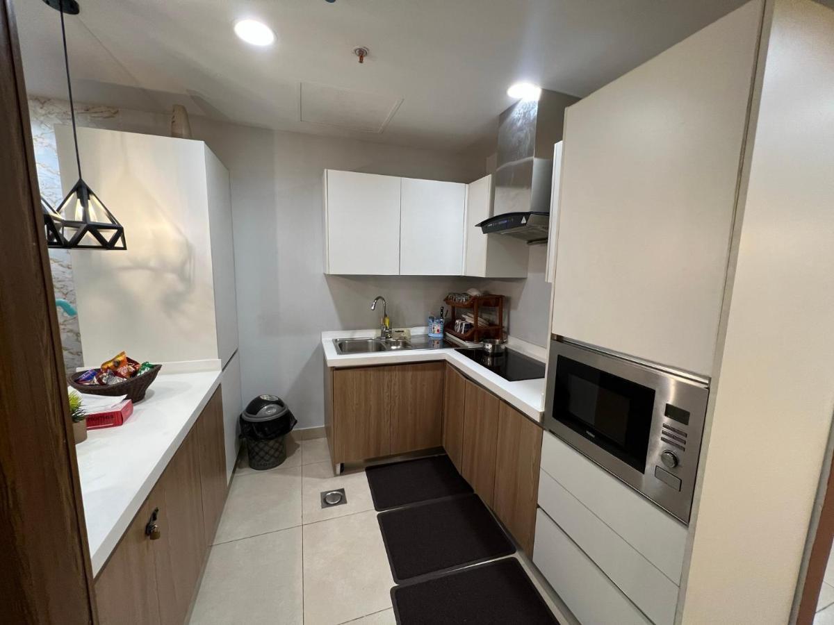 Sunset Luxury Gold Crest Mall Residency Лахор Екстериор снимка