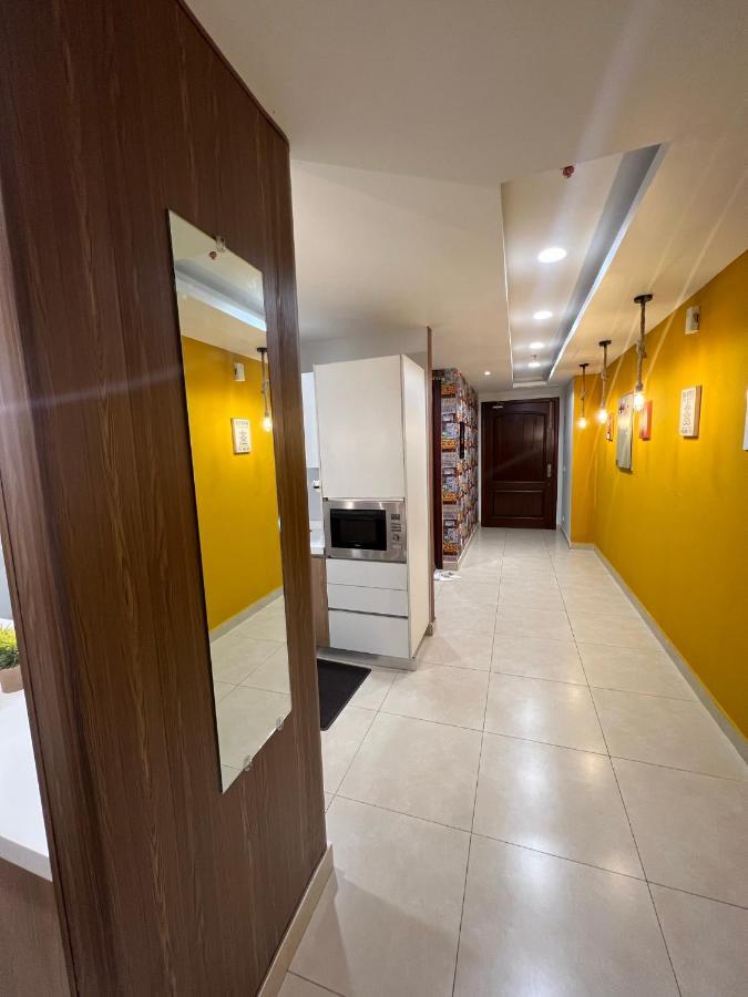 Sunset Luxury Gold Crest Mall Residency Лахор Екстериор снимка