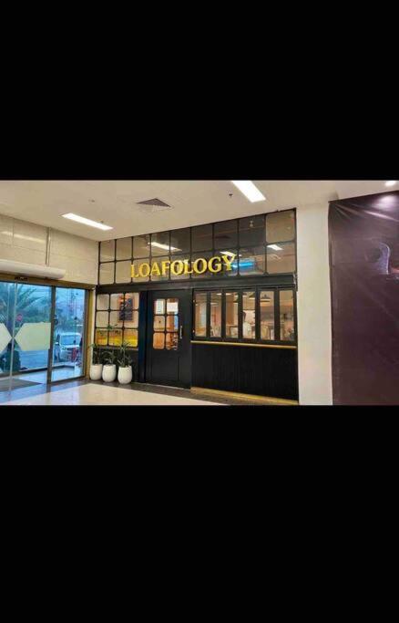 Sunset Luxury Gold Crest Mall Residency Лахор Екстериор снимка